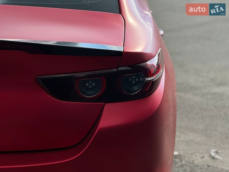 Седан Mazda 3 2019 в Киеве