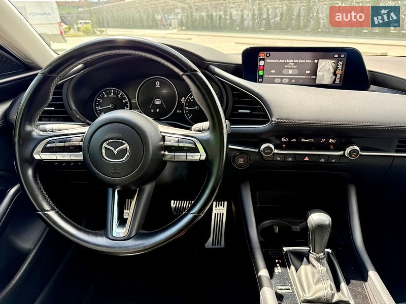 Седан Mazda 3 2023 в Львові