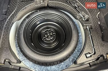 Седан Mazda 3 2023 в Львові