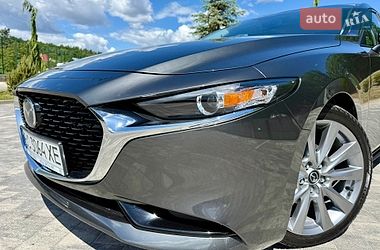 Седан Mazda 3 2023 в Львові