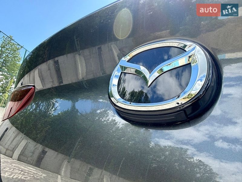 Седан Mazda 3 2023 в Львові
