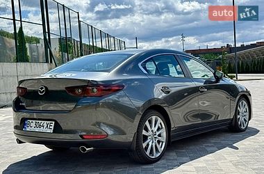 Седан Mazda 3 2023 в Львові