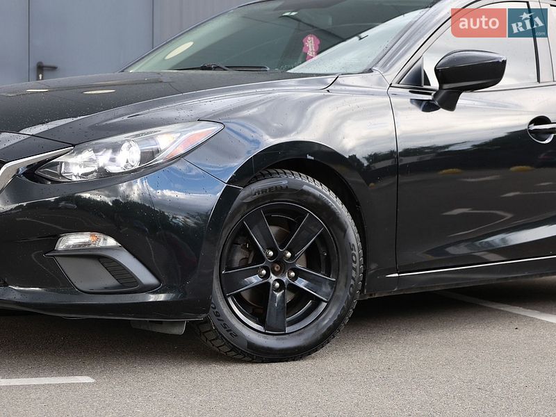 Седан Mazda 3 2014 в Киеве