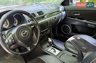 Седан Mazda 3 2008 в Черновцах