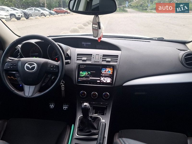 Хэтчбек Mazda 3 2012 в Запорожье