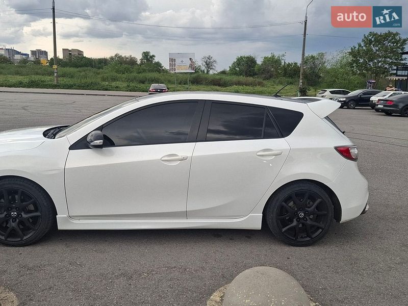 Хэтчбек Mazda 3 2012 в Запорожье