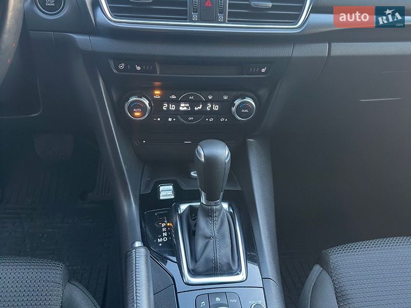 Хетчбек Mazda 3 2017 в Києві