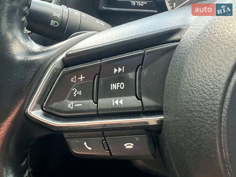 Седан Mazda 3 2017 в Кривому Розі