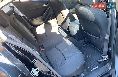 Седан Mazda 3 2018 в Одесі