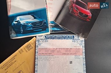 Седан Mazda 3 2017 в Ужгороді