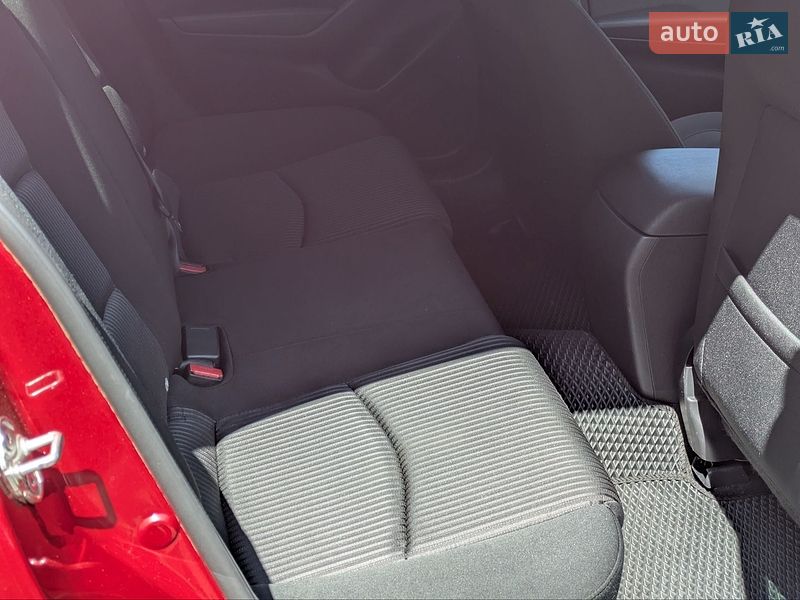Седан Mazda 3 2016 в Львові