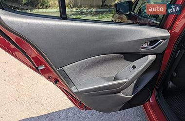 Седан Mazda 3 2016 в Львові