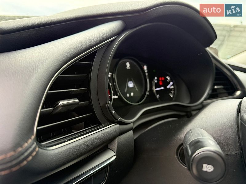 Седан Mazda 3 2023 в Львові