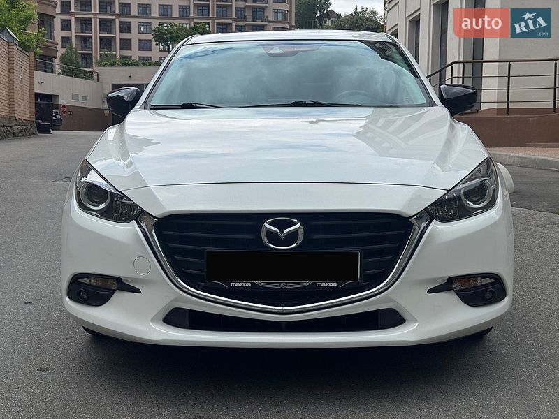 Седан Mazda 3 2018 в Києві
