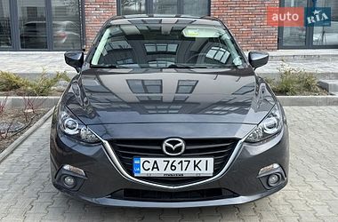 Хэтчбек Mazda 3 2015 в Умани