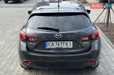 Хэтчбек Mazda 3 2015 в Умани
