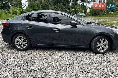 Седан Mazda 3 2016 в Києві