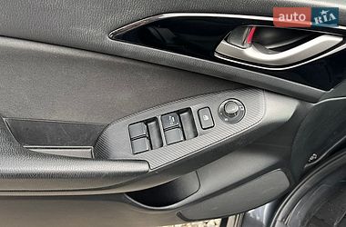 Седан Mazda 3 2016 в Києві