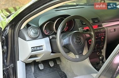 Хетчбек Mazda 3 2004 в Калуші