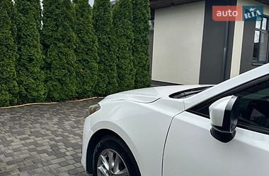 Седан Mazda 3 2016 в Днепре