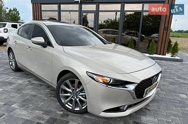 Седан Mazda 3 2024 в Коломые