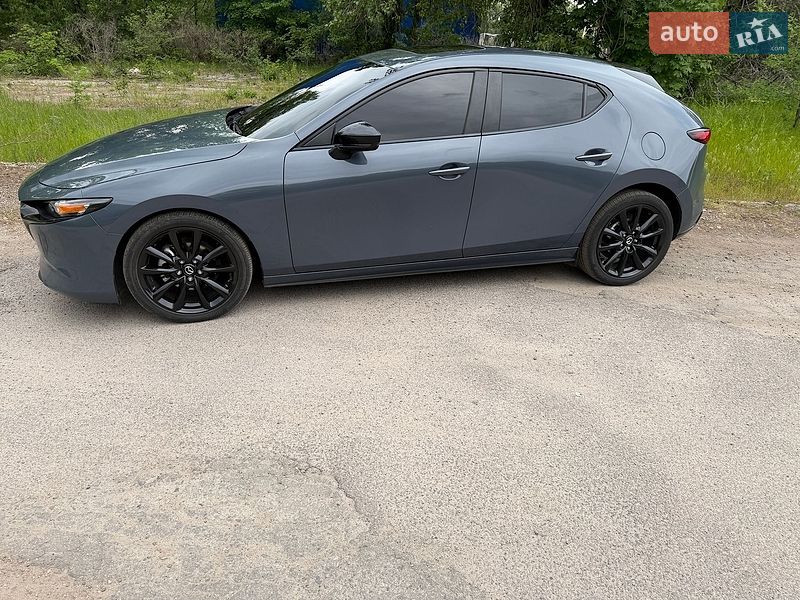 Хэтчбек Mazda 3 2022 в Днепре