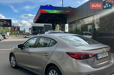Седан Mazda 3 2014 в Вишневом