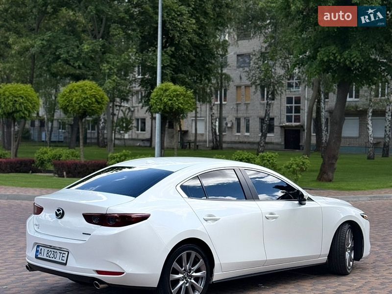 Седан Mazda 3 2020 в Киеве