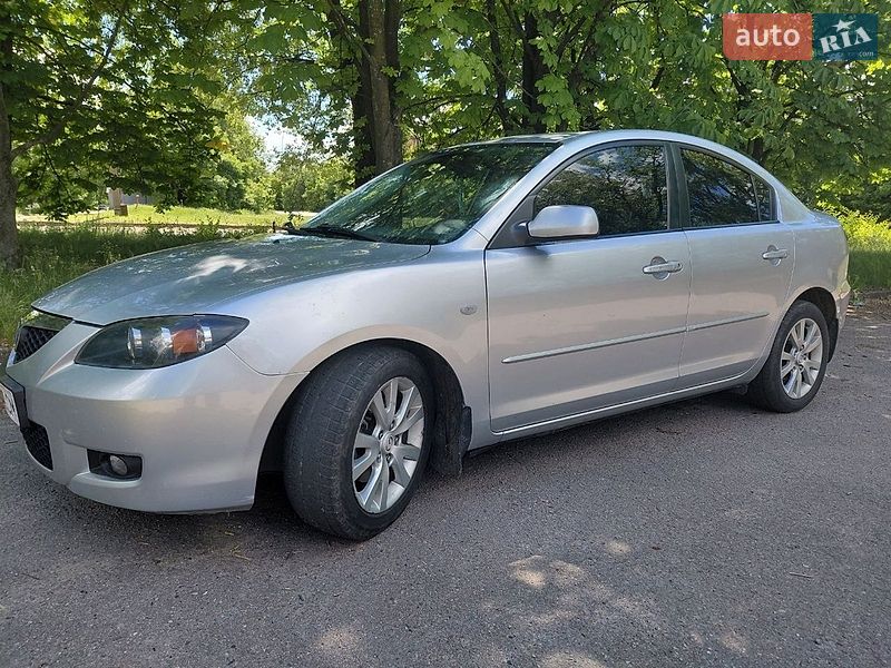 Седан Mazda 3 2008 в Жовтих Водах