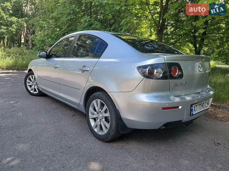 Седан Mazda 3 2008 в Жовтих Водах
