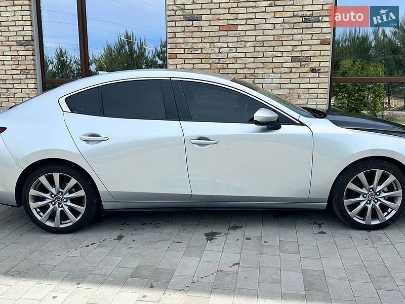 Седан Mazda 3 2019 в Луцьку