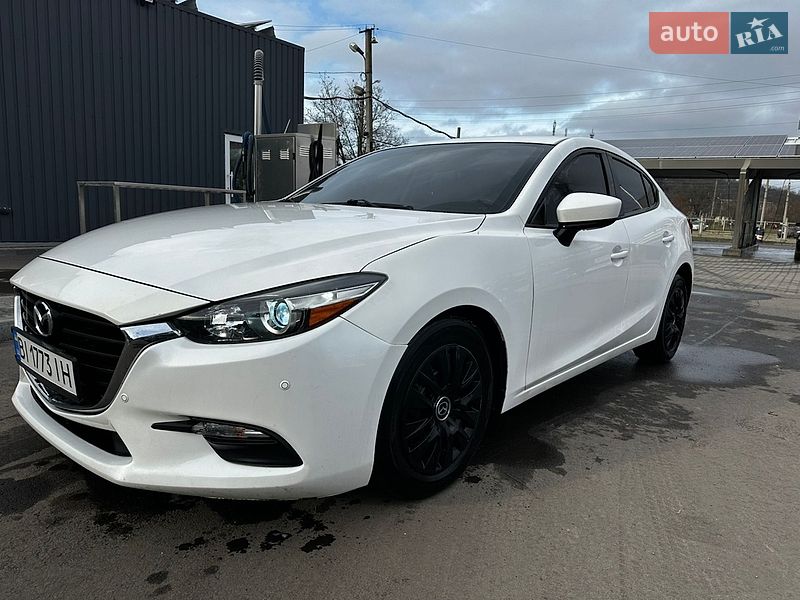 Седан Mazda 3 2017 в Полтаве