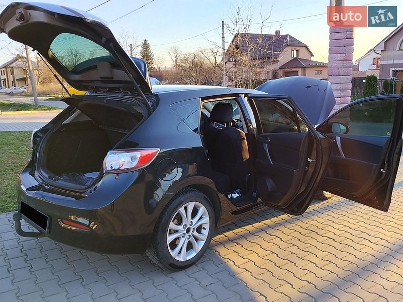 Хэтчбек Mazda 3 2010 в Коломые