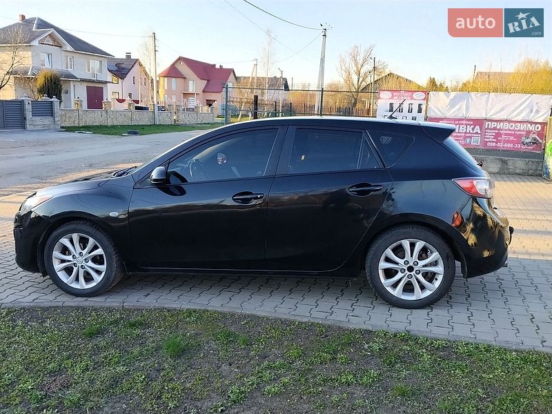Хэтчбек Mazda 3 2010 в Коломые