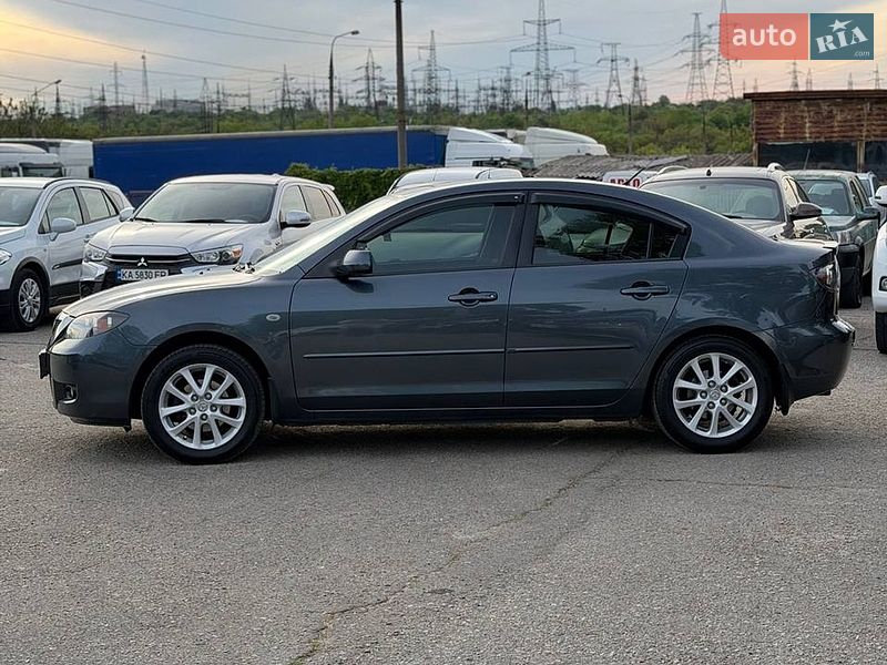 Седан Mazda 3 2008 в Запорожье