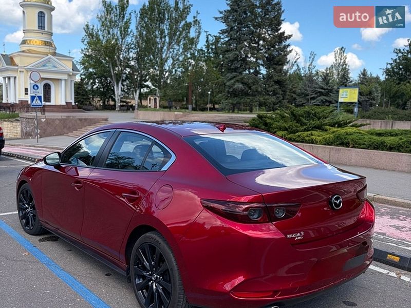 Седан Mazda 3 2018 в Николаеве