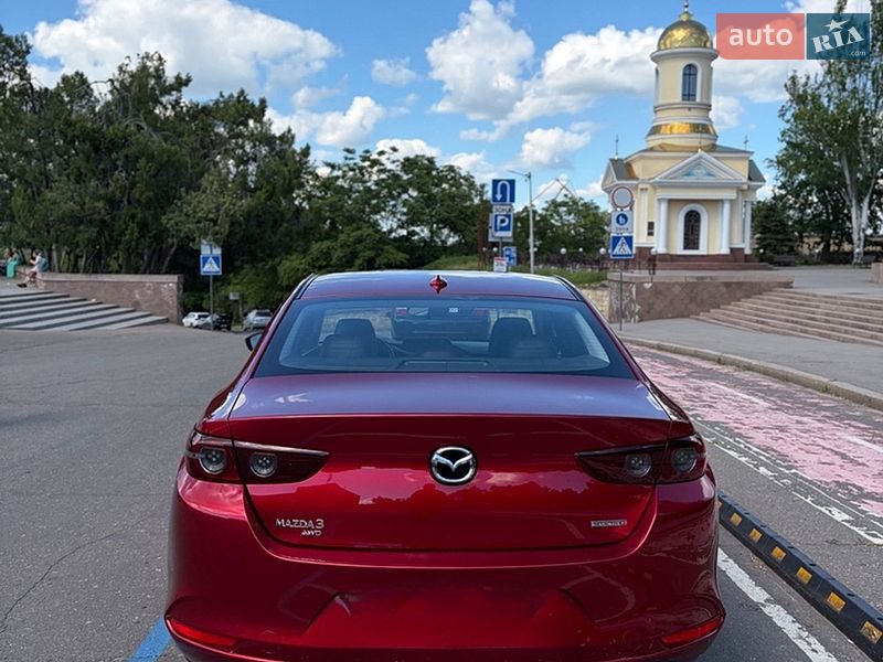 Седан Mazda 3 2018 в Николаеве