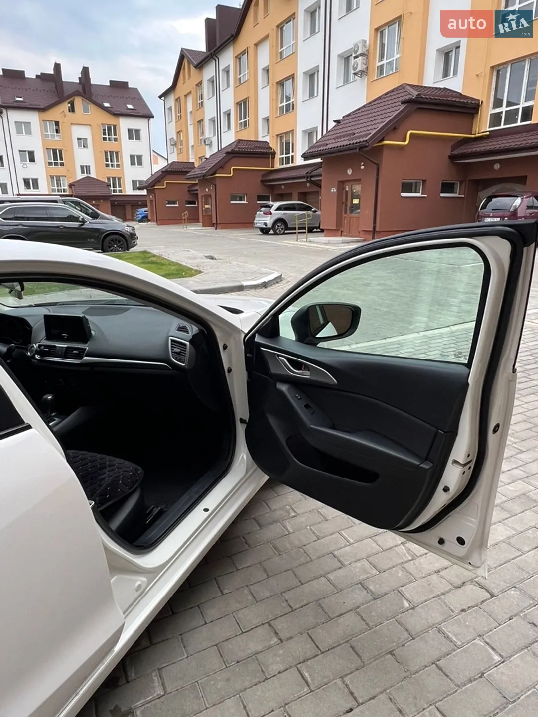 2017 Mazda 3 - мініатюра 14