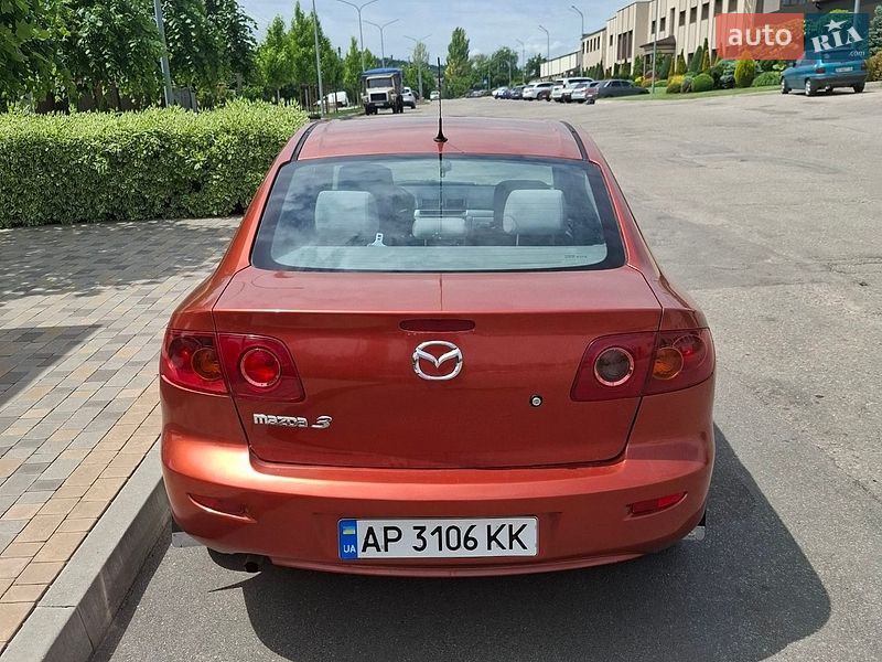 Седан Mazda 3 2004 в Запоріжжі