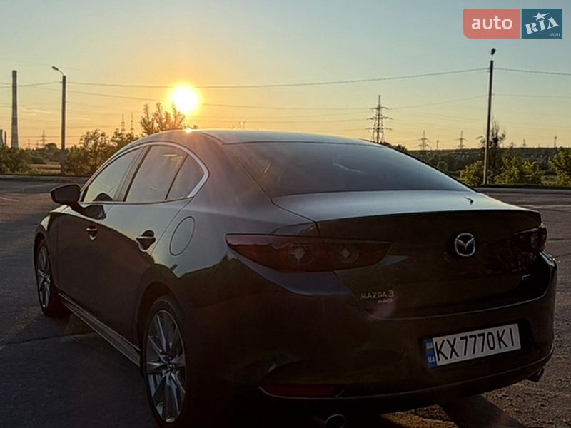 Седан Mazda 3 2022 в Харькове