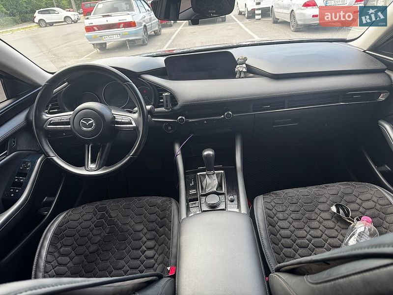 Седан Mazda 3 2018 в Днепре
