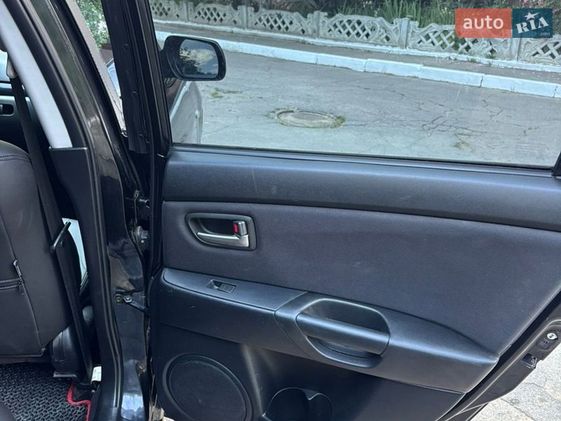 Седан Mazda 3 2005 в Херсоні
