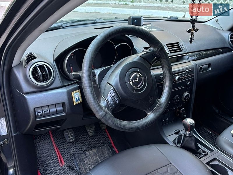 Седан Mazda 3 2005 в Херсоні