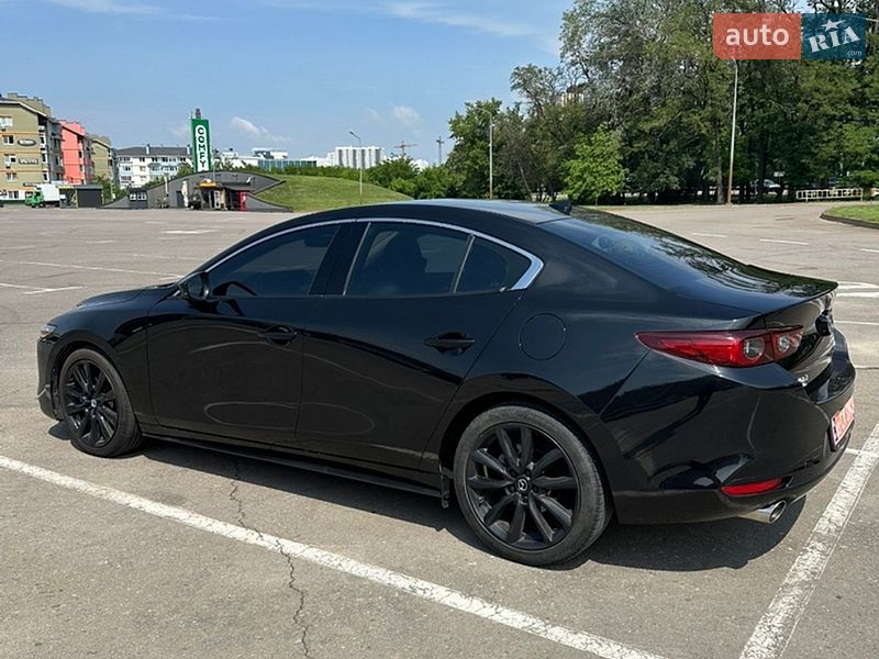 Седан Mazda 3 2022 в Киеве