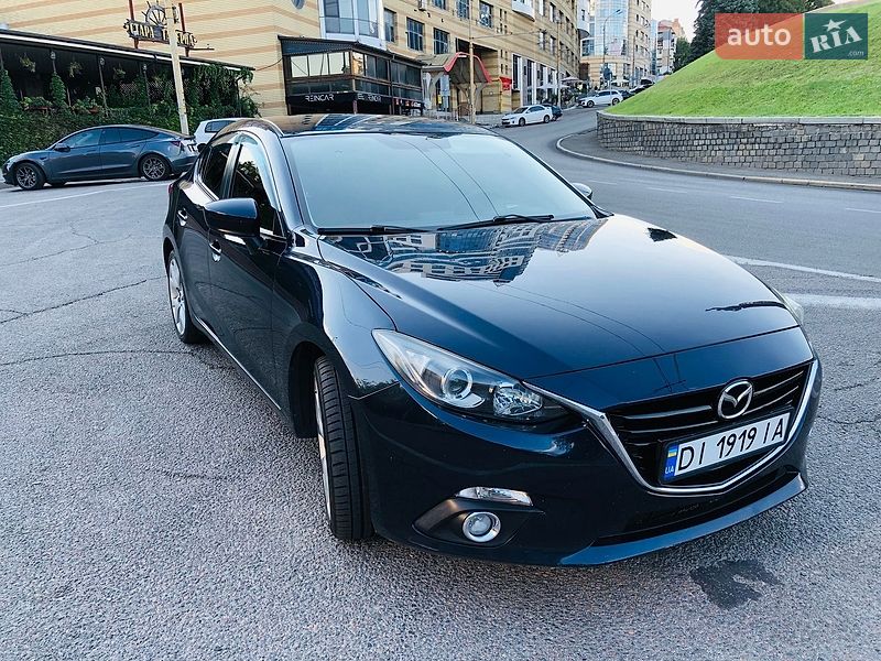 Седан Mazda 3 2014 в Дніпрі