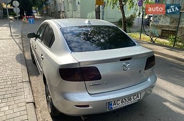 Седан Mazda 3 2005 в Луцьку