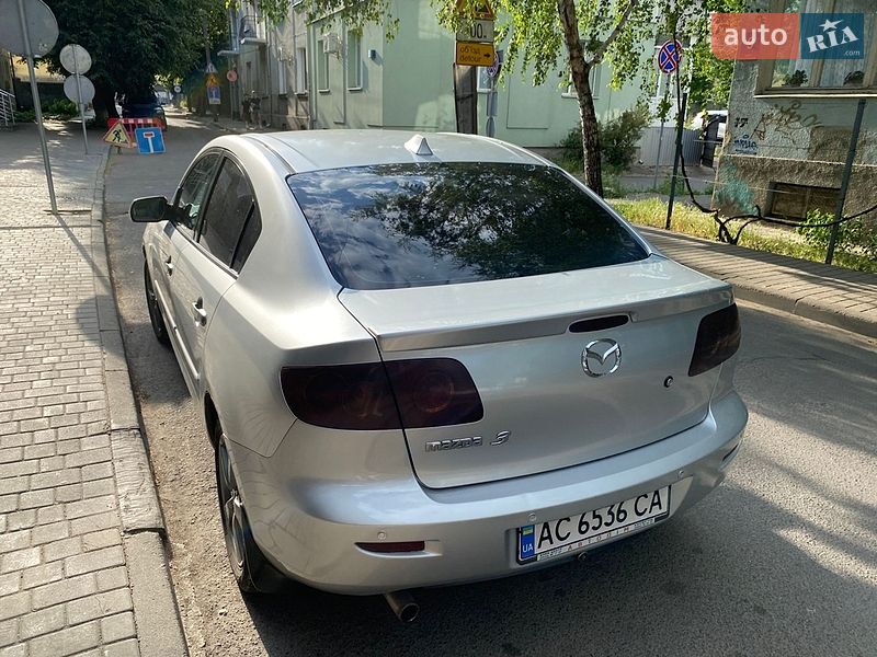 Седан Mazda 3 2005 в Луцьку