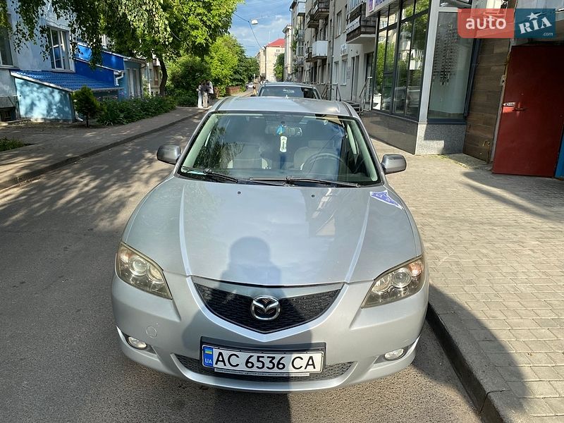 Седан Mazda 3 2005 в Луцьку