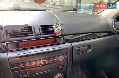 Седан Mazda 3 2005 в Луцьку