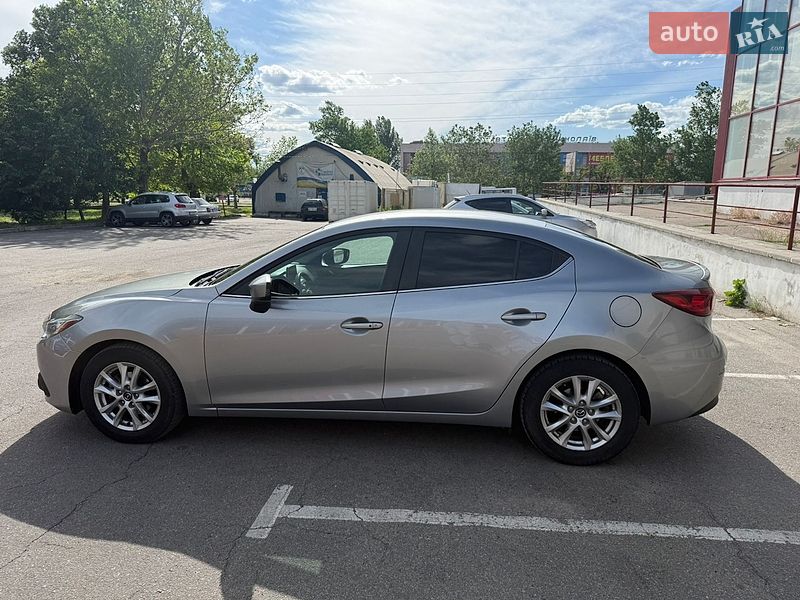 Седан Mazda 3 2014 в Николаеве